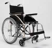 Кресло-коляска базовое Ortonica BASE (алюминиевая рама)  100 18" UU 45,5 см